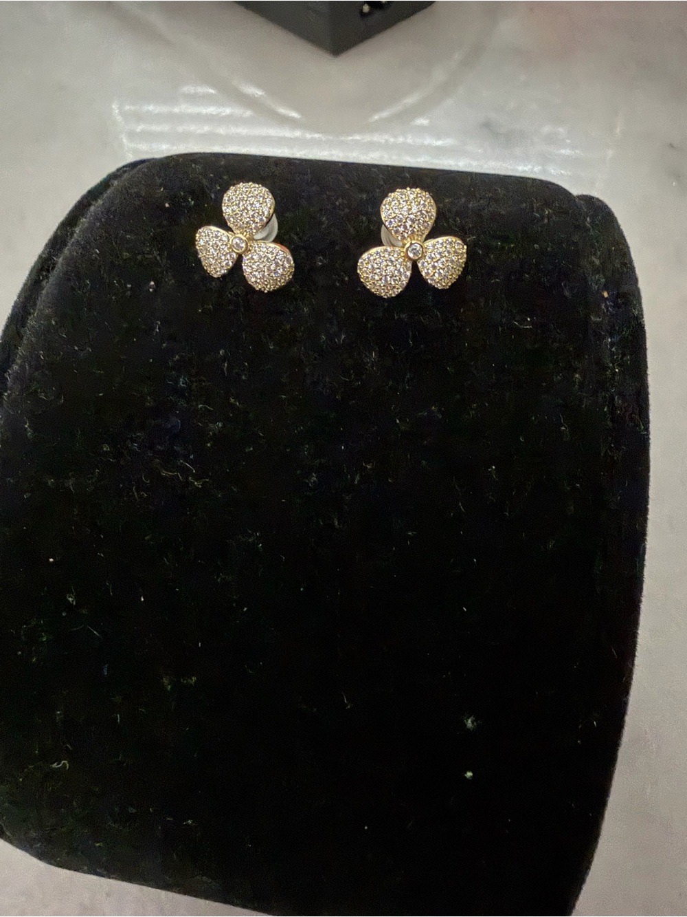 Gold Pavé Flower Stud Earrings - Elegant Women's Jewelry